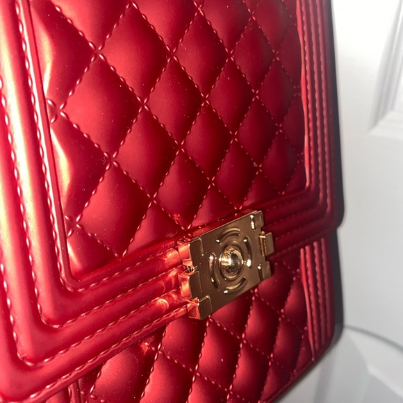 WINE RED Crossbody Jelly Bag - Picture 2 of 6